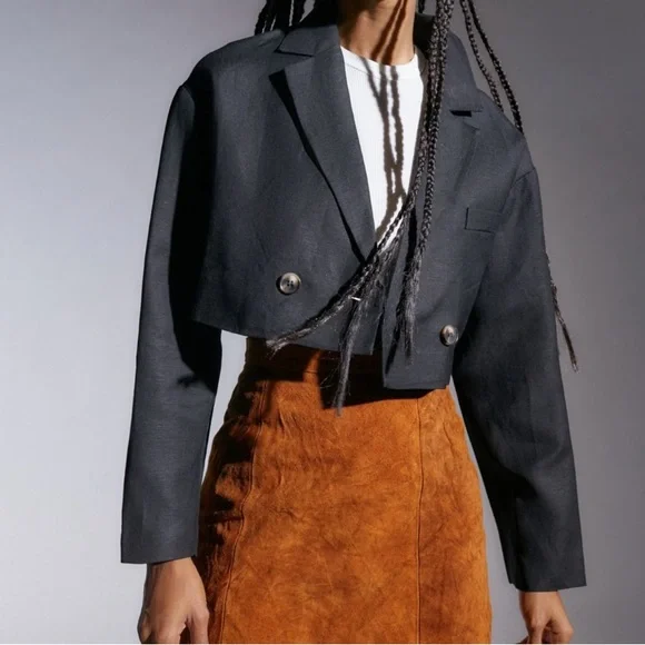 Lioness Avaris Linen Cropped Blazer UO - Picture 2 of 2